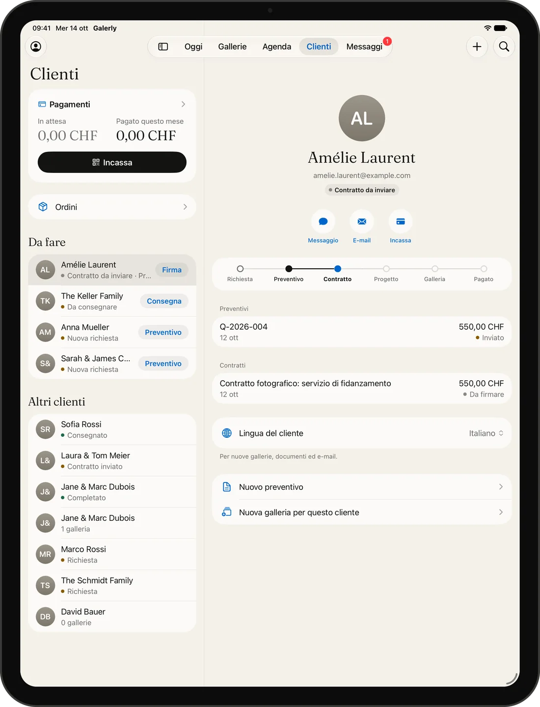 Galerly su iPad: l’elenco clienti e il cliente scelto uno accanto all’altro