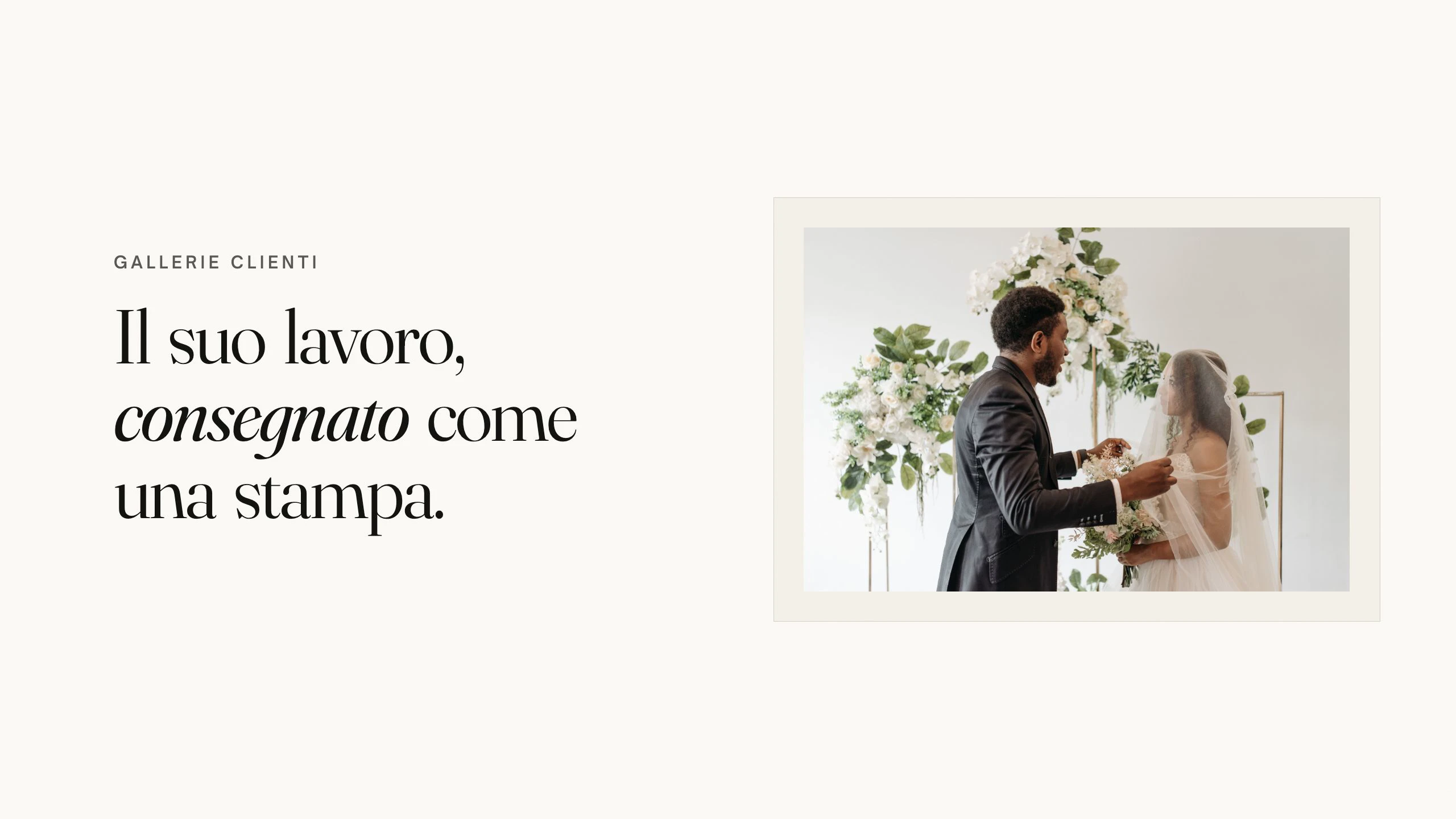 Un film di quaranta secondi su Galerly: una galleria condivisa con un link, i preferiti del cliente, un contratto firmato, fatture pagate, gallerie illimitate e selezione con IA.